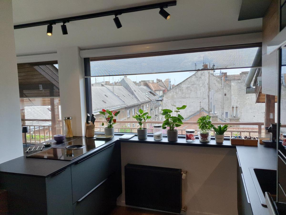 דירה Modern Floor Loft With Balcony בודפשט